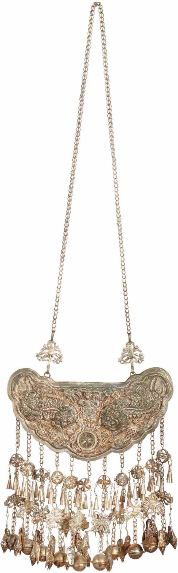 贵州台江施洞苗族双狮戏球纹银压领