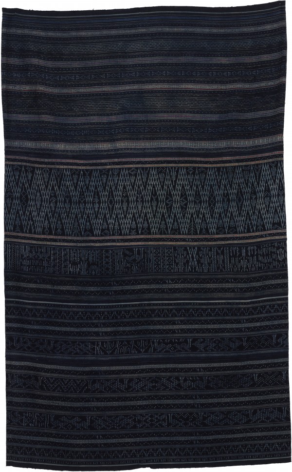 民族服饰- 黎族- 美孚黎扎经染织锦长筒裙